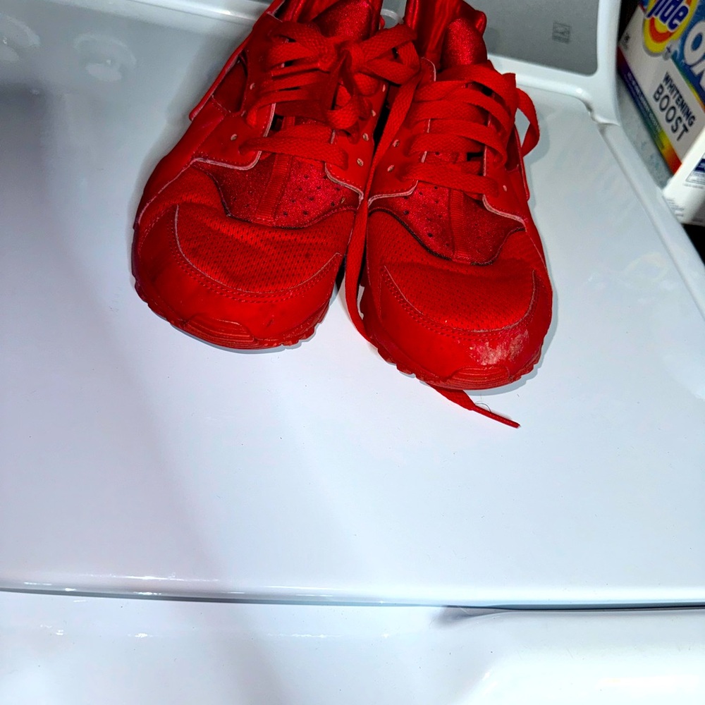 Nike hurache youth size 5